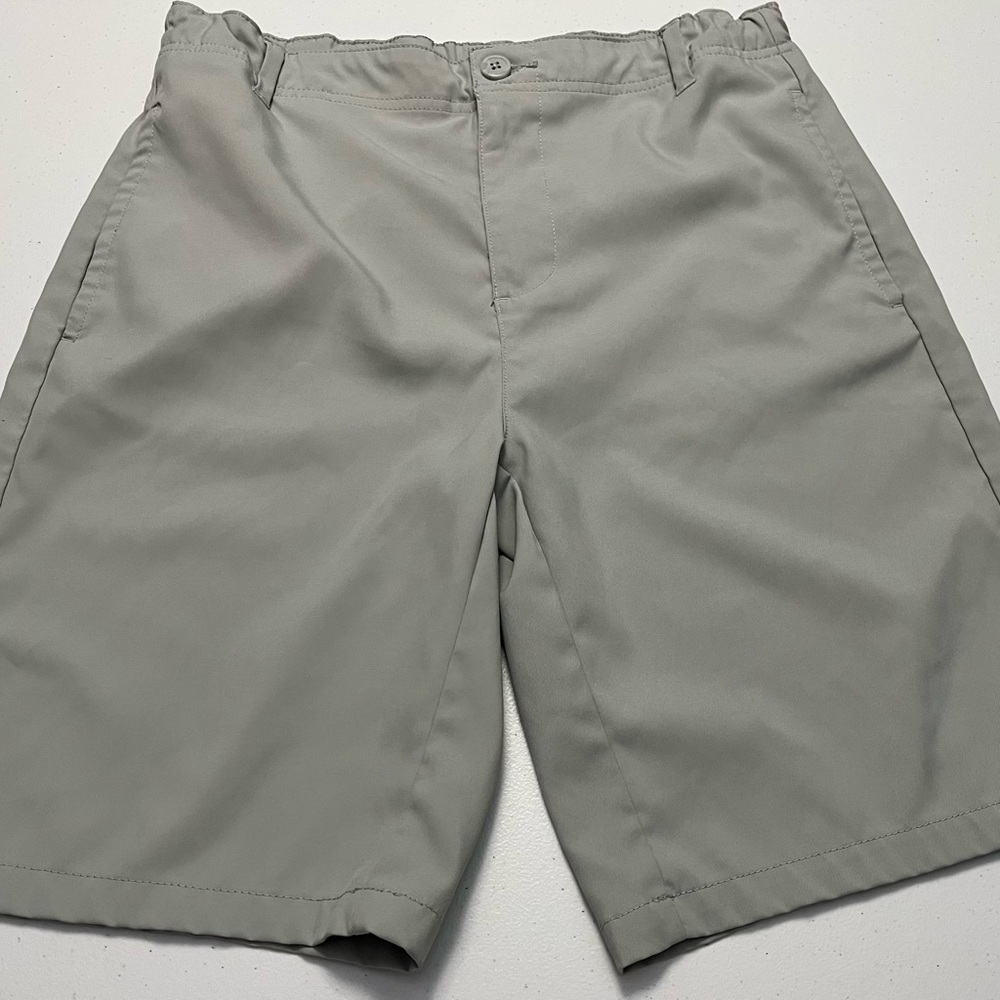 EUC bcg Classic BOY’S Tan Golf Style Shorts - XL